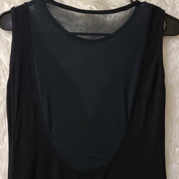 Clothes - Picture 4 of 4